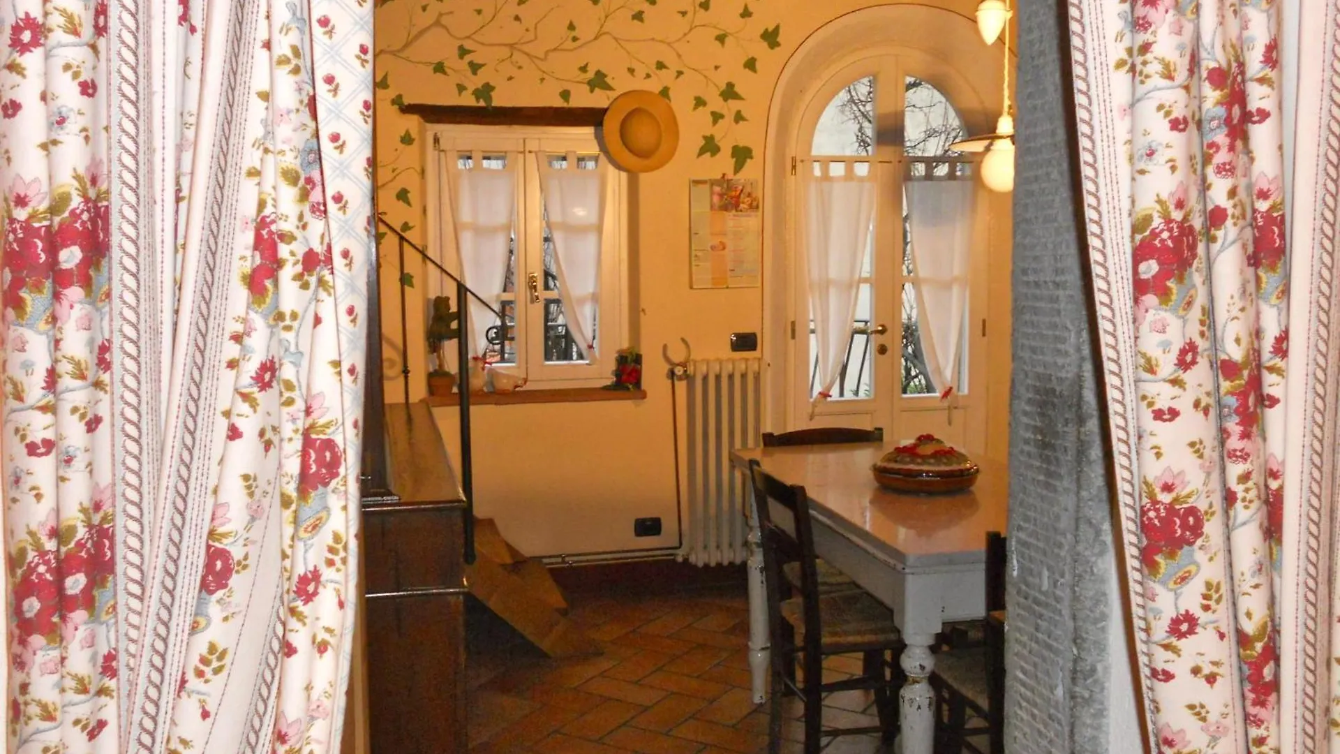 Guest house La Casa Del Frate Rooms Castiglion Fiorentino